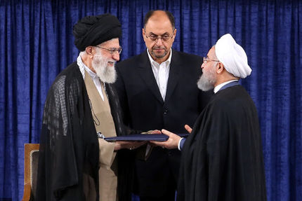 آخرین گزارش روحانی به رهبر انقلاب از دریچه سیاست و اقتصاد