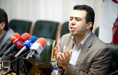 معاون اقتصادی بانک مرکزی: استفاده دولت از تنخواه کم شده است