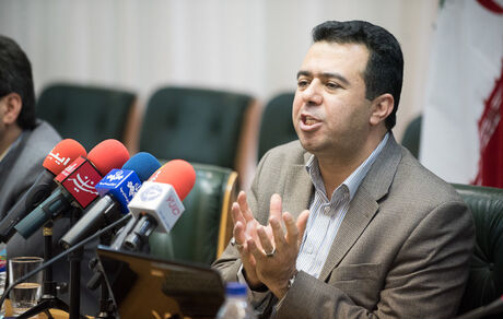 معاون اقتصادی بانک مرکزی: استفاده دولت از تنخواه کم شده است