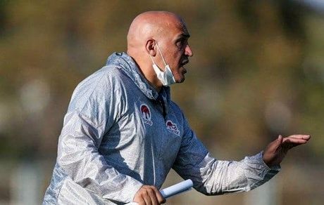 منصوریان با تراکتور خداحافظی کرد