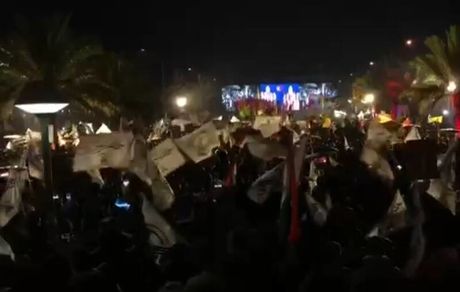 نواخته شدن سرود ملی ایران در نزدیکی پایگاه نظامی آمریکا