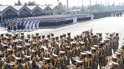آغاز رژه نیروهای مسلح در تهران