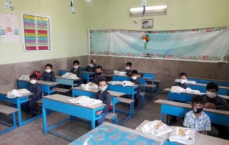 حضور دانش‌آموزان در مدارس اختیاری است