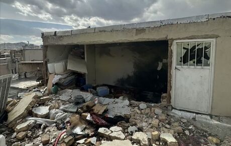 انفجار نارنجک دست‌ساز در اراک: نوجوان ۱۶ ساله مصدوم شد / یک منزل مسکونی تقریبا تخریب شد