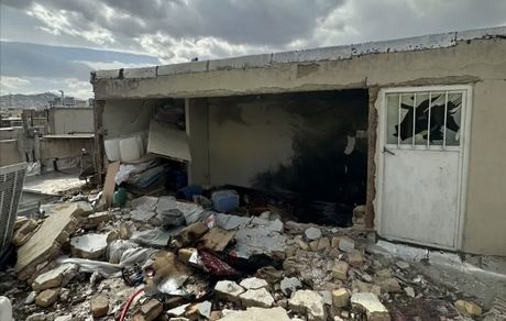 انفجار نارنجک دست‌ساز در اراک: نوجوان ۱۶ ساله مصدوم شد / یک منزل مسکونی تقریبا تخریب شد