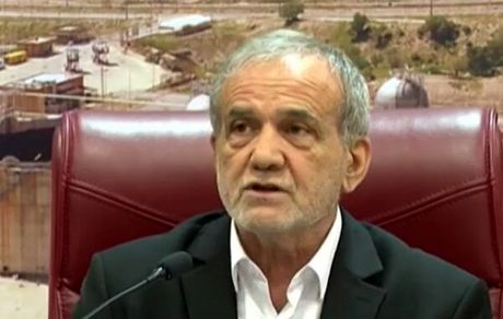 رئیس جمهور: مردم باور کنند که دنبال حل مشکلات آنها هستیم