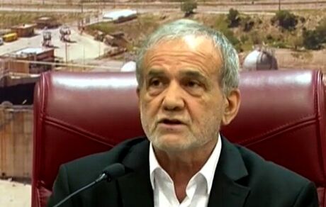 رئیس جمهور: مردم باور کنند که دنبال حل مشکلات آنها هستیم