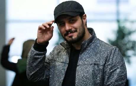 عکس| جواد عزتی در پردیس سینمایی چارسو 