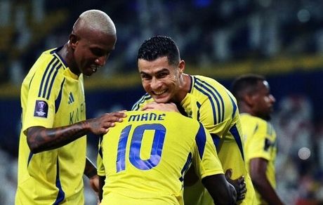 مخالفت کنفدراسیون فوتبال آسیا با تغییر محل بازی استقلال تهران و النصر