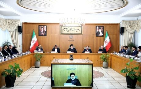 رییس جمهور بر تقویت رصد و نظارت بر بازار عمده و خرده‌فروشی تاکید کرد