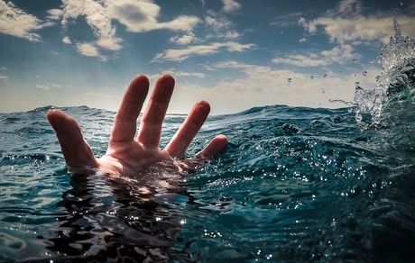 غرق شدن جوان ۳۵ ساله در زاینده رود