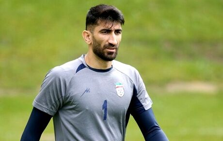 بیرانوند: نگاه رنگی و ترس از رنگی شدن بلای تیم ملی شده است