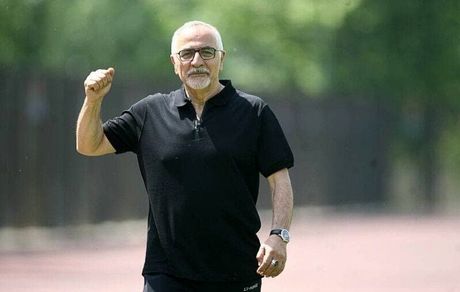 خبر درگذشت پیشکسوت استقلال تکذیب شد