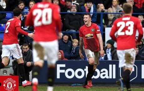 صعود منچستریونایتد به یک‌هشتم با ۶ تایی کردن حریف