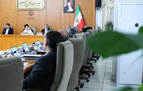 تأکید رئیسی بر تداوم تلاش‌های هماهنگ همه دستگاه‌ها برای ادامه روند کاهشی تورم