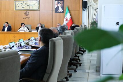 تأکید رئیسی بر تداوم تلاش‌های هماهنگ همه دستگاه‌ها برای ادامه روند کاهشی تورم