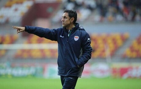 سرمربی جدید فولاد و جایگزین نکونام مشخص شد