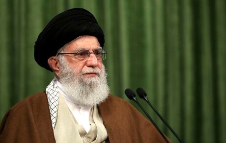 رهبر انقلاب: دولت جوان و حزب‌اللهی علاج مشکلات کشور است