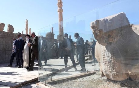 سفر استانی حجت‌الاسلام رئیسی به استان فارس از دید دوربین