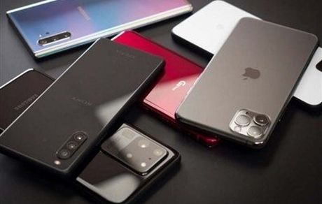 بدلیل افزایش شدید قیمت، مردم بجای خرید موبایل به تعمیر روی آورده‌اند