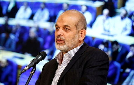 وعده جایگزینی ۵۰ هزار تاکسی فرسوده با خودروهای برقی