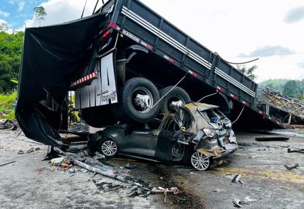 کشته شدن ۳۸ نفر در تصادف اتوبوس و کامیون در سائوپائولو
