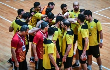 یک تیم از لیگ برتر هندبال کنار گذاشته شد