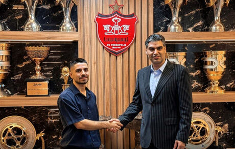 تمدید قرارداد محمد عمری با پرسپولیس