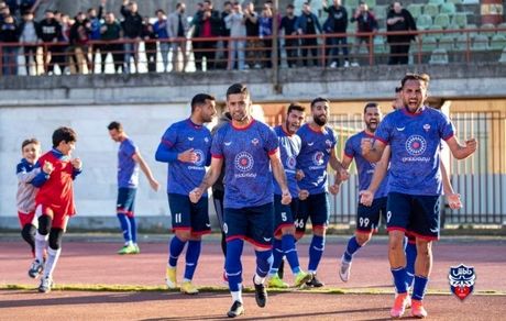 تکذیب انتقال امتیاز باشگاه داماش گیلان به علیرضا جهانبخش