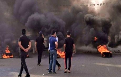  خانه امام جمعه و دفتر نماینده مجلس دیواندره به آتش کشیده شد