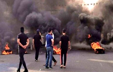  خانه امام جمعه و دفتر نماینده مجلس دیواندره به آتش کشیده شد