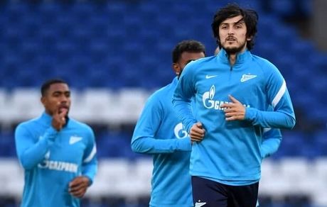 باز هم انتقال سردار آزمون شایعه بود / لژیونر ایرانی در روسیه ماندنی شد