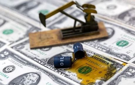 کاهش قیمت جهانی نفت
