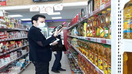 نظارت گسترده بر روند فعالیت اماکن عمومی تهیه و توزیع مواد غذایی، بهداشتی و آرایشی