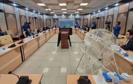 ثبت نام نزدیک به ۷ میلیون متقاضی برای ۴۹ هزار خودروی ایرانخودرو / یک خودرو به ازای هر ۱۴۰ نفر!