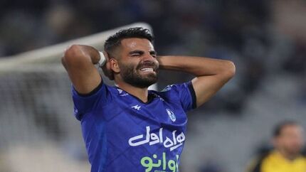 مدافع استقلال دربی را از دست داد؟