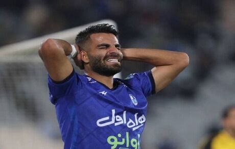مدافع استقلال دربی را از دست داد؟