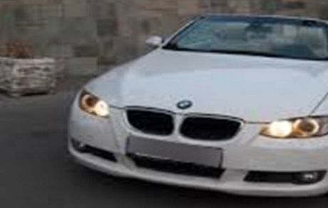 یک دستگاه خودروی بی‌ام‌و Z4 قاچاق در کرج توقیف شد