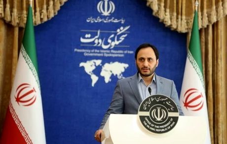 کنایه‌های سنگین سخنگوی دولت سیزدهم به دولت روحانی : دولت سیزدهم اهل اخبار صبح جمعه نیست / دولت هیچ برنامه‌ای برای افزایش قیمت بنزین ندارد