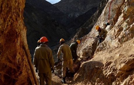 چینی‌ها به دنبال معادن لیتیوم افغانستان