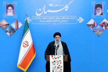 تاکید رئیس جمهور بر فعال شدن اقتصاد دریا و اقتصاد روستا