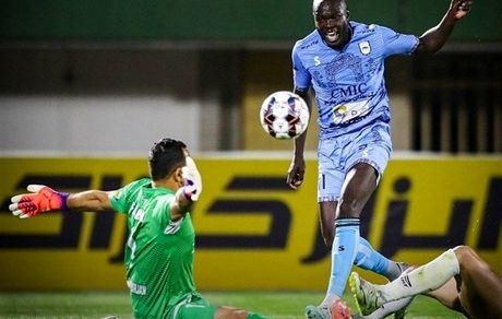 چادرملو، صدرنشین لیگ برتر را ۵ تایی کرد