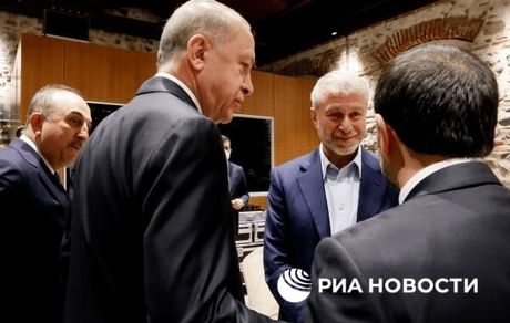 فایننشال تایمز: روسیه در مذاکرات آتش‌بس دو امتیاز مهم به اوکراین می‌دهد