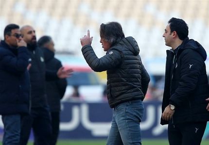 زدوخورد عجیب ساپینتو با مربیان مس کرمان + ویدئو