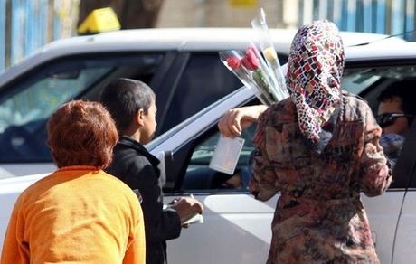 افزایش کودکان کار و خیابان تهران/ کارکردن کودکان زیر۶ سال جرم است؛ اگر دیدید با ۱۲۳ تماس بگیرید