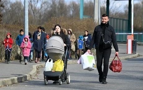 فرار یک میلیون تن از اوکراین ظرف ۷ روز/هشدار درباره وقوع بزرگترین بحران پناهندگی قرن