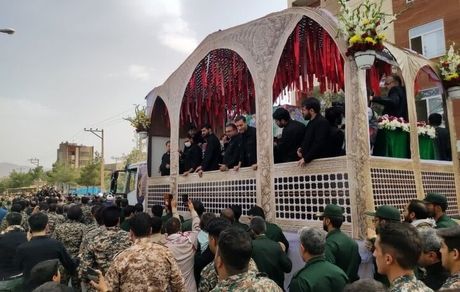 پایان آیین تشییع پیکر رئیس جمهور شهید در استان خراسان جنوبی با حضور پرشور مردم