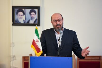 کمبودها و مشکلات کشور ناشی از ضعف برخی مسئولان است/باید برای مراحل سخت پیشرو آماده شویم