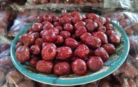 برداشت سالیانه ۴۵ تن عناب در استان لرستان