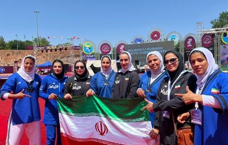 پرداخت پاداش مدال‌آوران رقابت‌های کشتی آلیش زنان قهرمانی آسیا